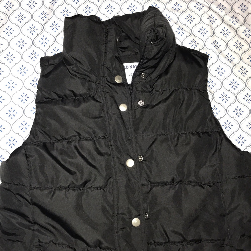 BLACK WINTER VEST - Picture 2 of 3